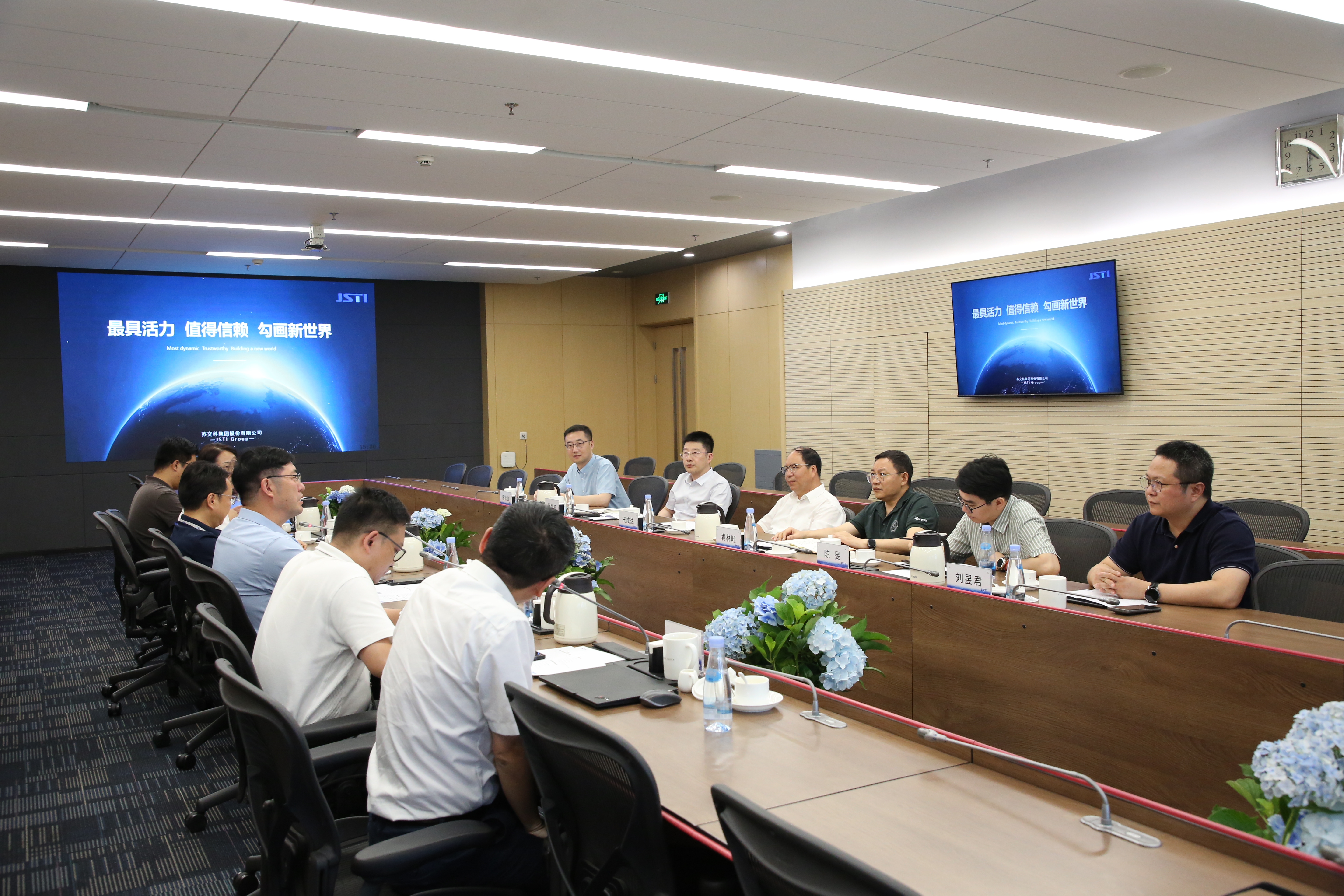 17551496275337076xw0.jpg 0.JPG